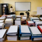 Liceele își vor scrie singure regulile, dar Ministerul le va corecta înainte să existe
