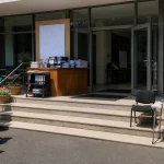 Justiția cere observatori internaționali ca să verifice dacă reforma a intrat în clădire