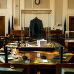 Parlamentul cere guvernului Mureșan să vină cu dovada că există înainte de vot