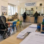 România lansează educația timpurie pentru copii după ce aceștia aprobă metodologia