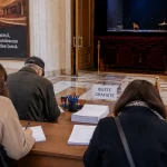 Intrarea liberă la spectacolele-lectură va fi verificată până când devine spectacol